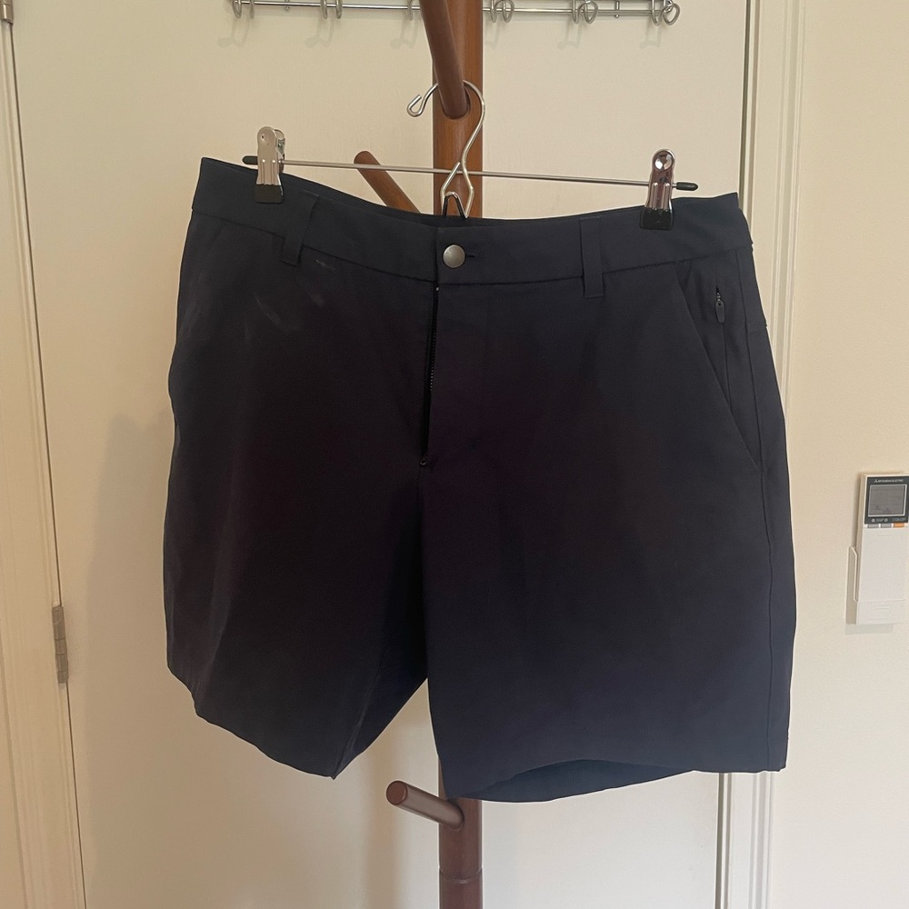 Lululemon commission shorts navy size 32